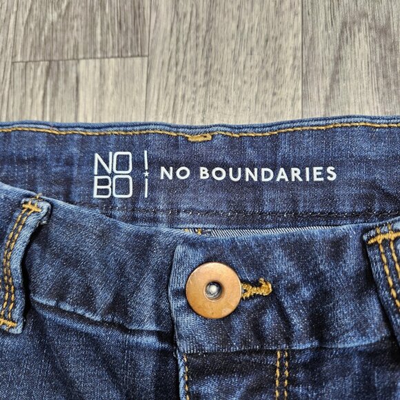 No Boundaries Jeans Womens 13 Dark Wash Skinny Stretch Denim Blue Mid Rise - Picture 4 of 11